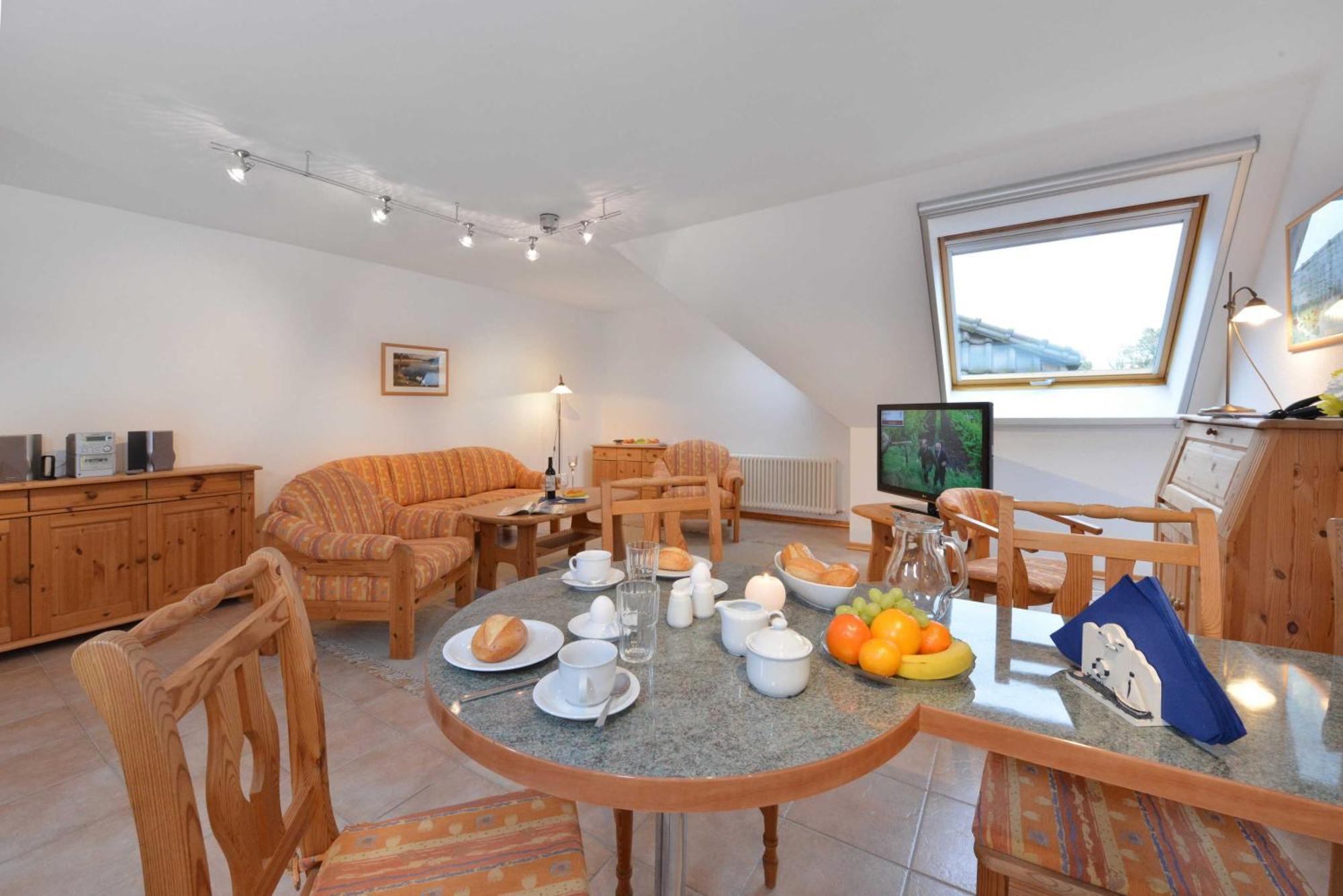 Stoertebeker Appartements - "Stoertebeker Pferdehof" Ralswiek Habitación foto