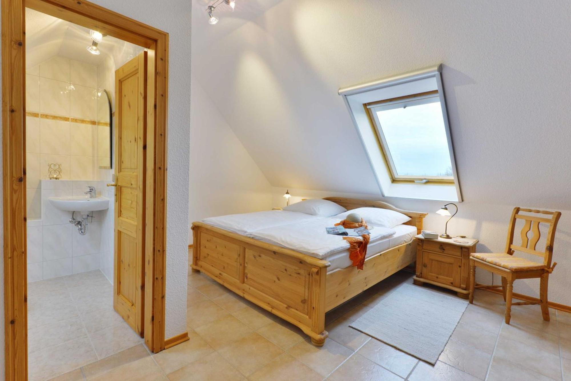Stoertebeker Appartements - "Stoertebeker Pferdehof" Ralswiek Habitación foto